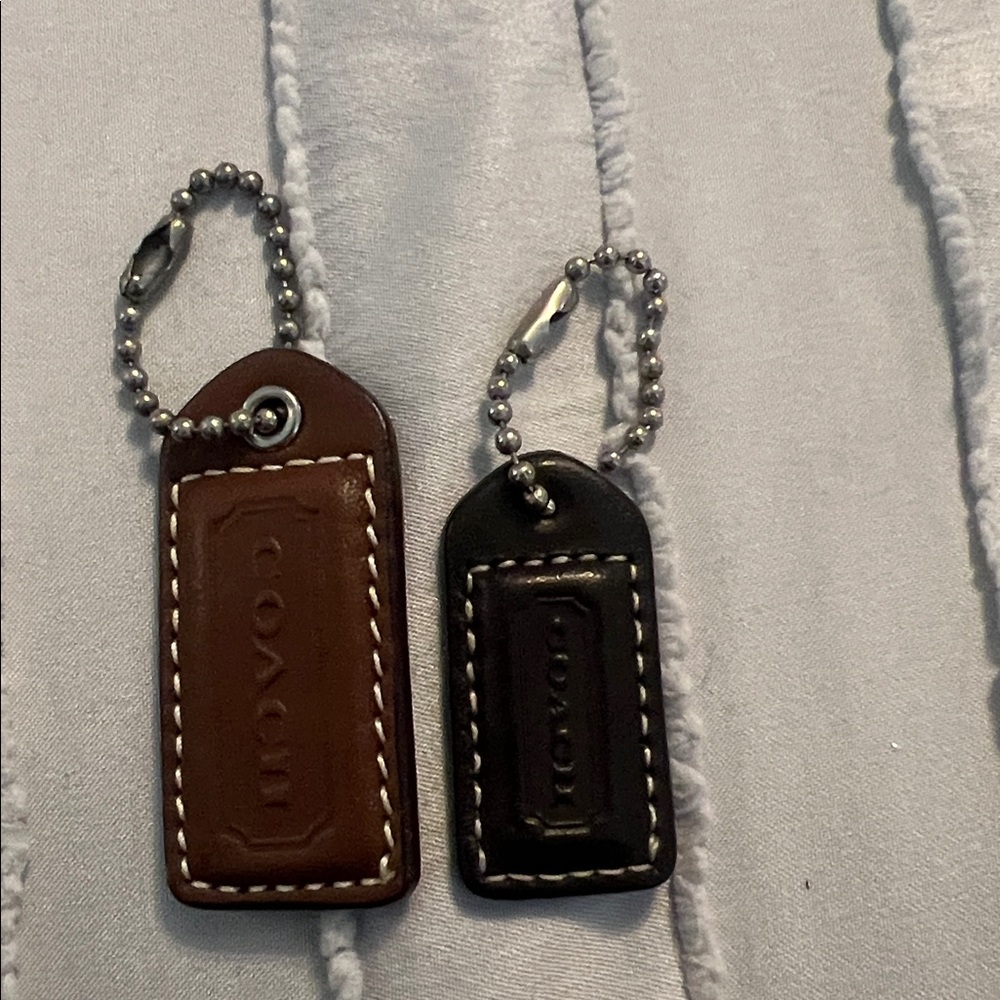 Coach tag with charm 🩷